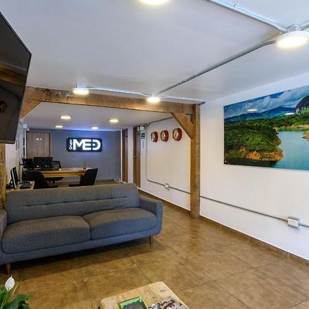 Med la palma Hotell Medellín Eksteriør bilde