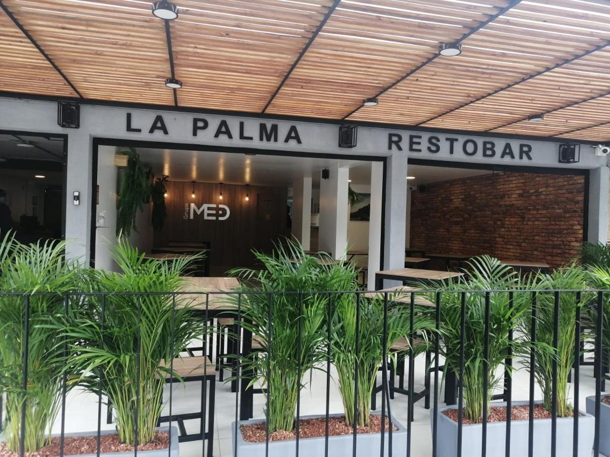 Med la palma Hotell Medellín Eksteriør bilde