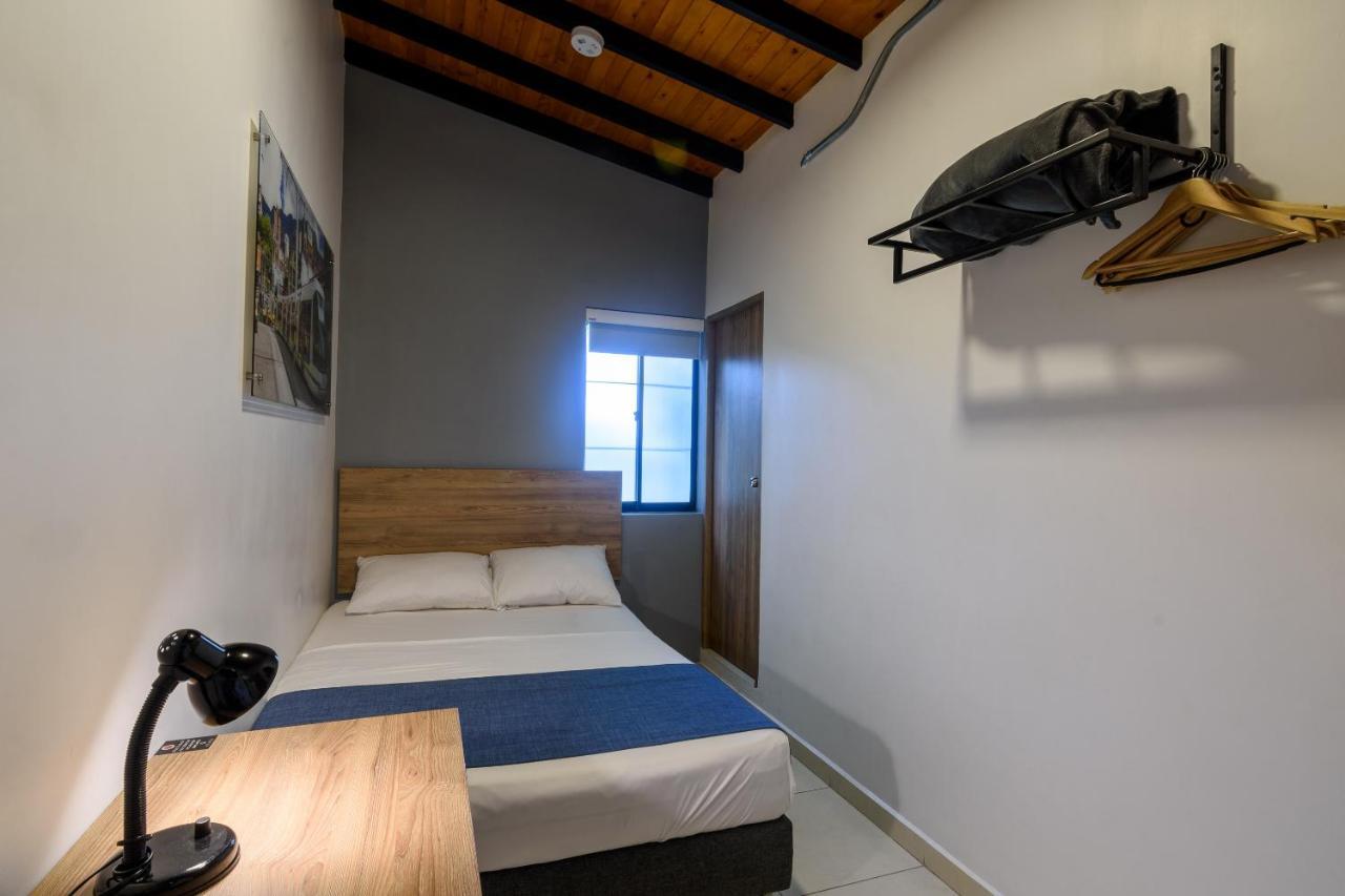 Med la palma Hotell Medellín Eksteriør bilde