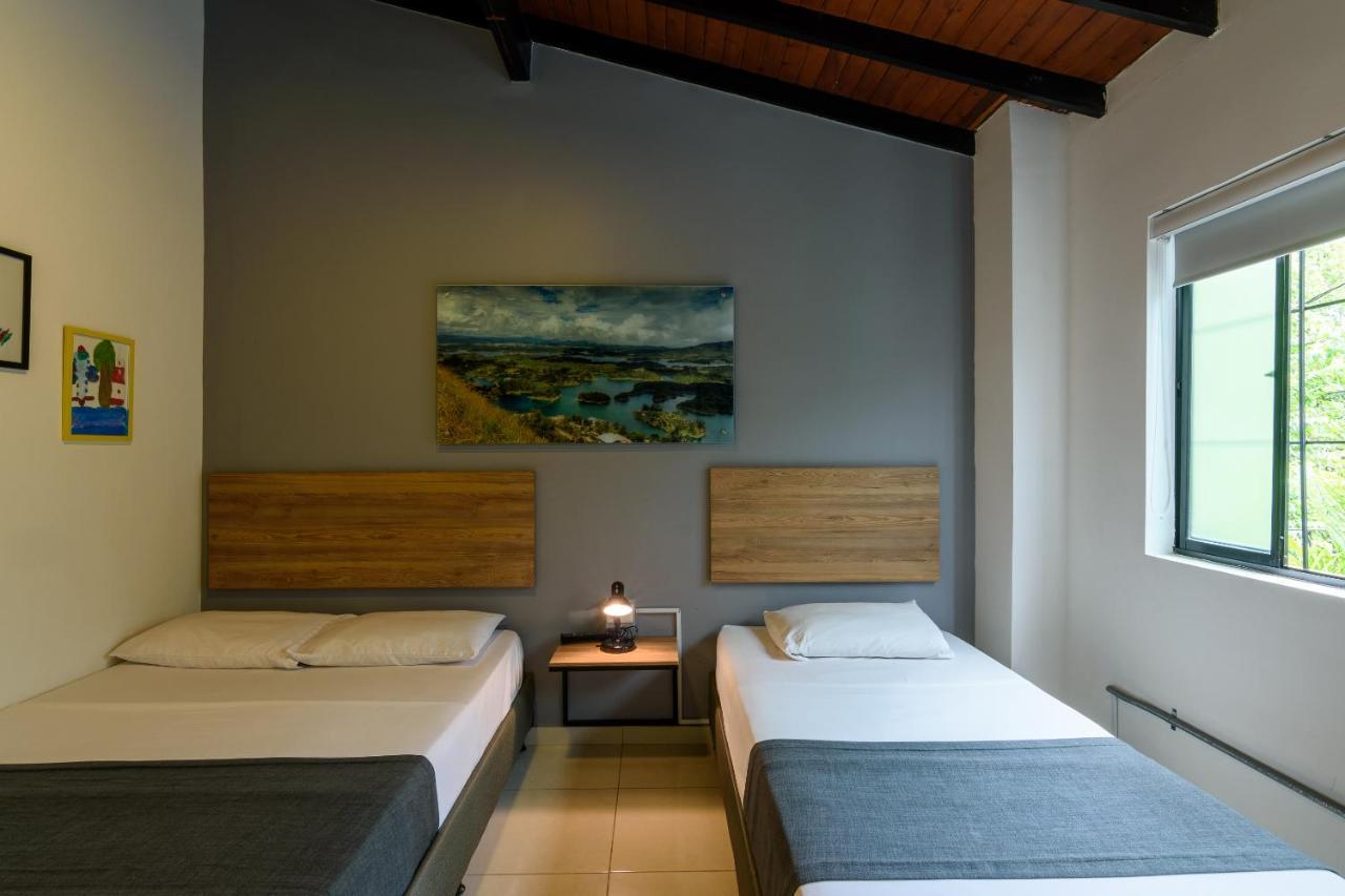 Med la palma Hotell Medellín Eksteriør bilde