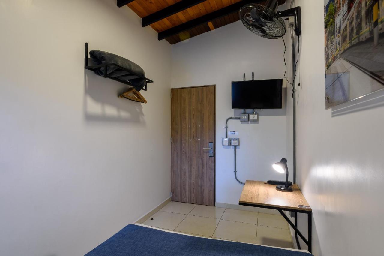 Med la palma Hotell Medellín Eksteriør bilde