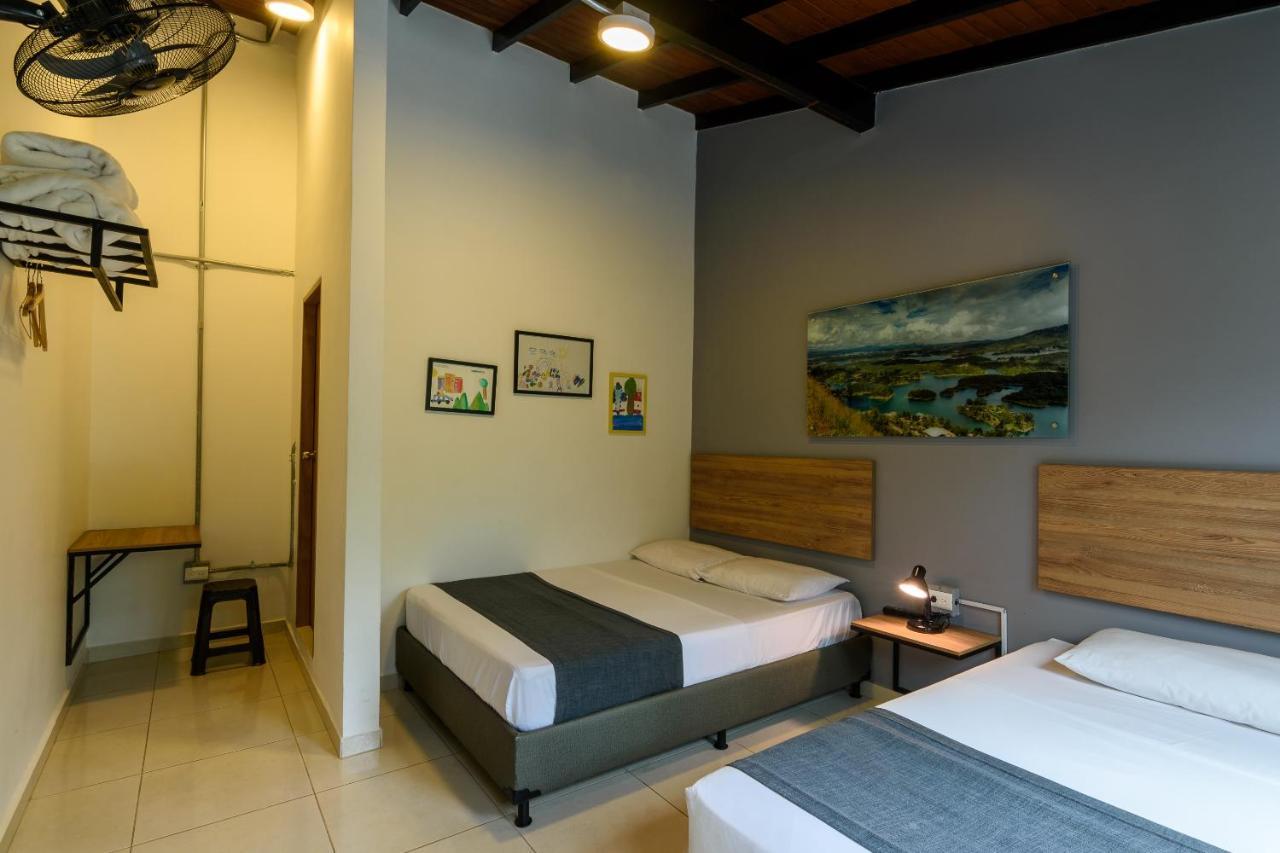 Med la palma Hotell Medellín Eksteriør bilde